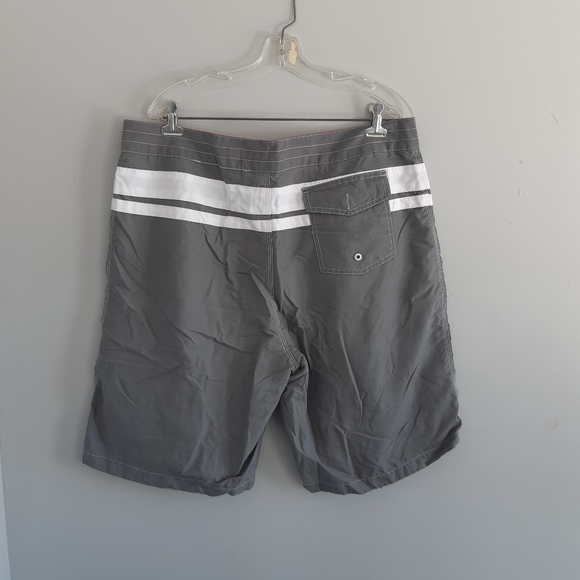 Gotcha Men's Trunk Short Size XL White/ gray - Picture 5 of 9